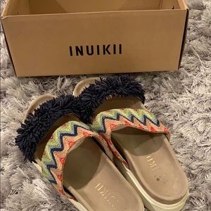 Inuikii sandals